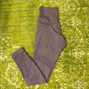 In movement mesh lululemon tights